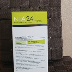 THE LAST ONE Nia 24 intense retinol repair